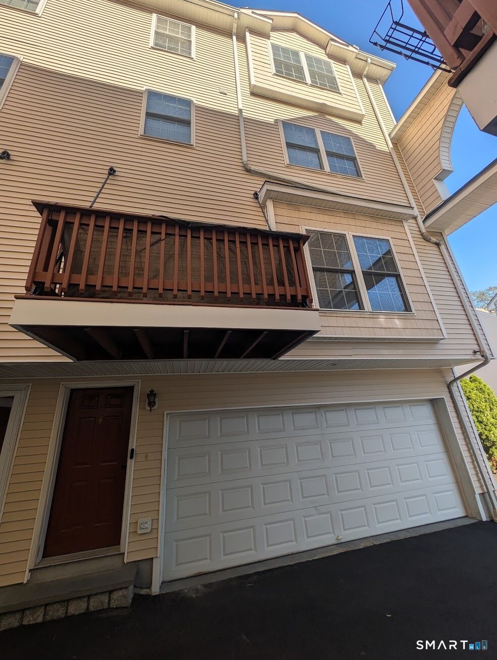 Property Photo: 205 Hope Street 4 CT 06906