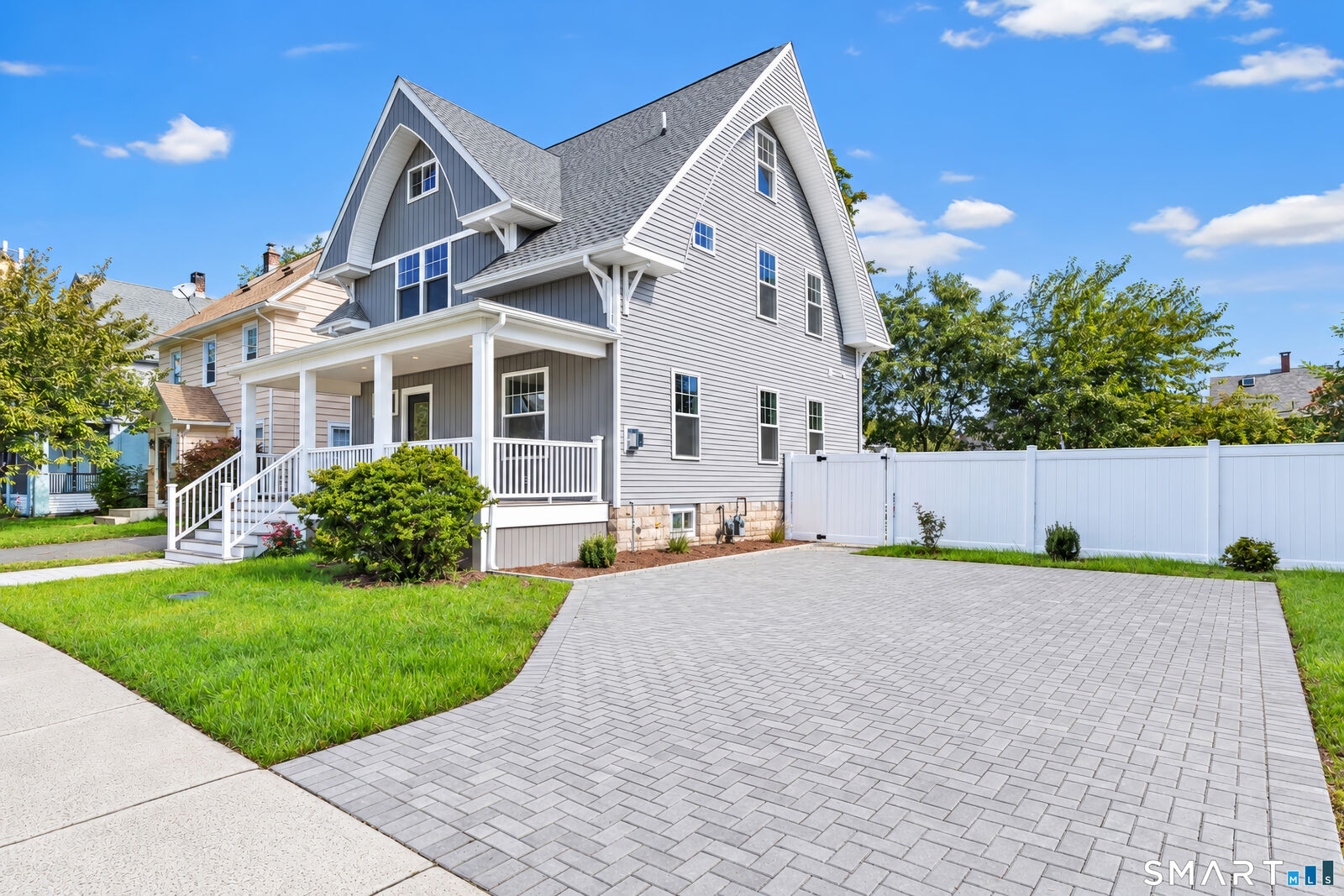 Property Photo:  53 Washington Manor Avenue  CT 06516 