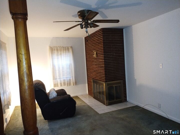 Property Photo:  140 Beardsley Park Terrace  CT 06610 