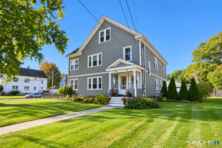 Property Photo:  109 Dover Road 1st Floor  CT 06119 