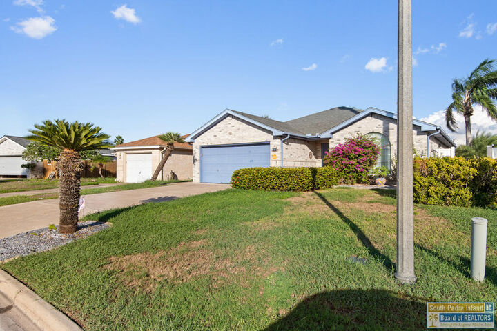Property Photo: 29 Lakewood Dr. TX 78578