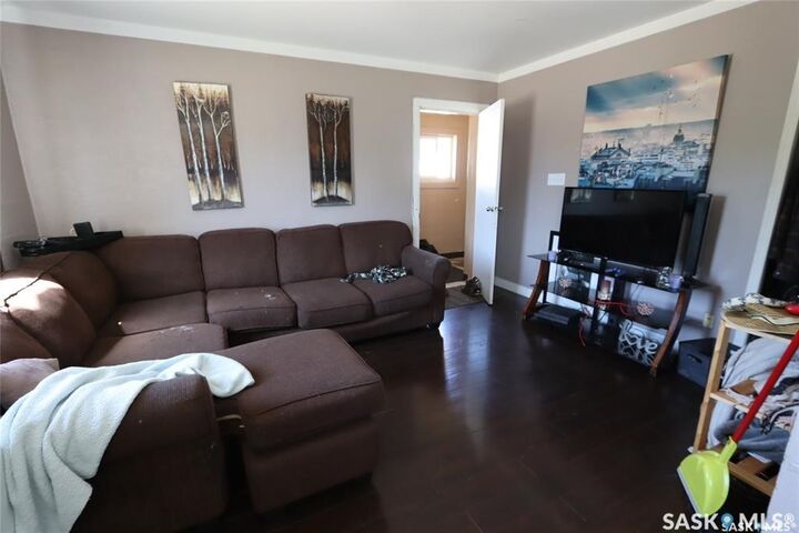 Property Photo:  120 26th Street W  SK S6V 4P9 