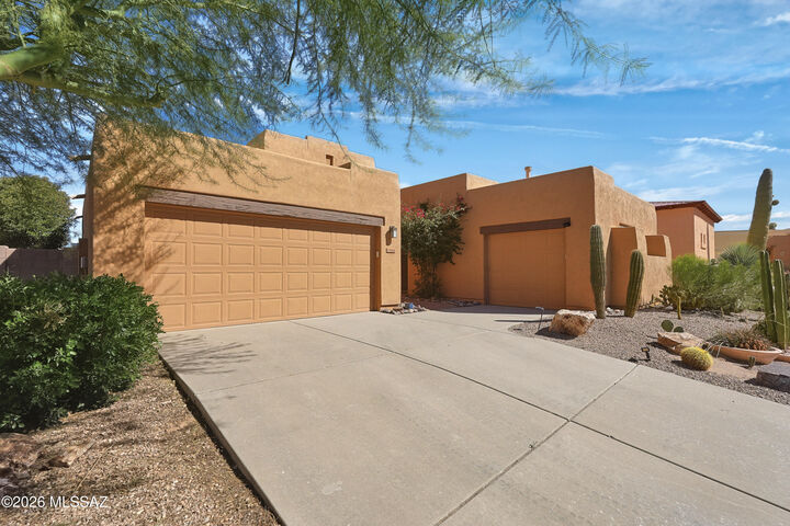 Property Photo:  14061 E Copper Mesa Court  AZ 85641 