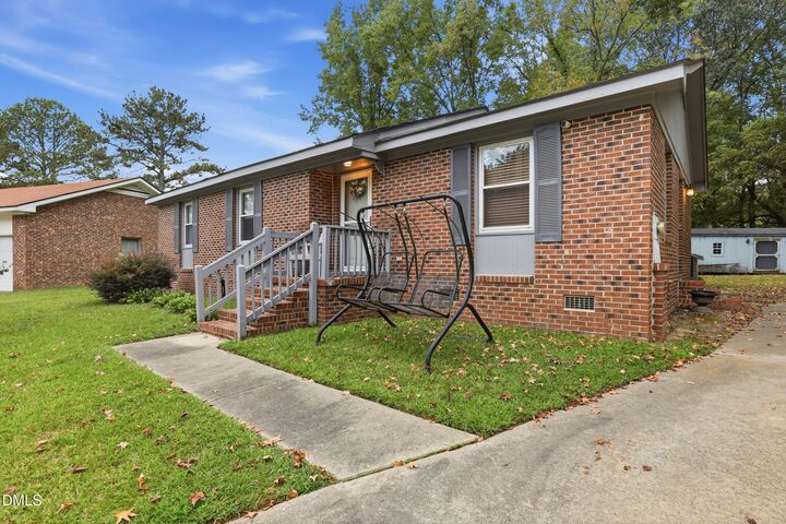 Property Photo: 2109 Shamrock Drive E NC 27893