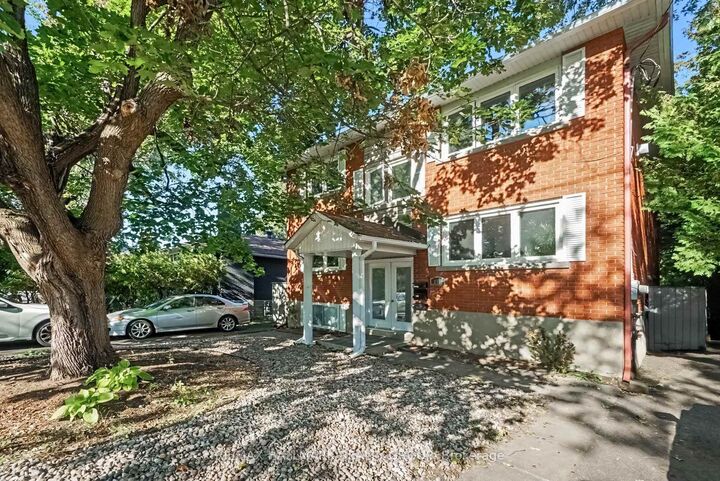 Property Photo:  657 Golden Avenue 2  ON K2A 2G3 