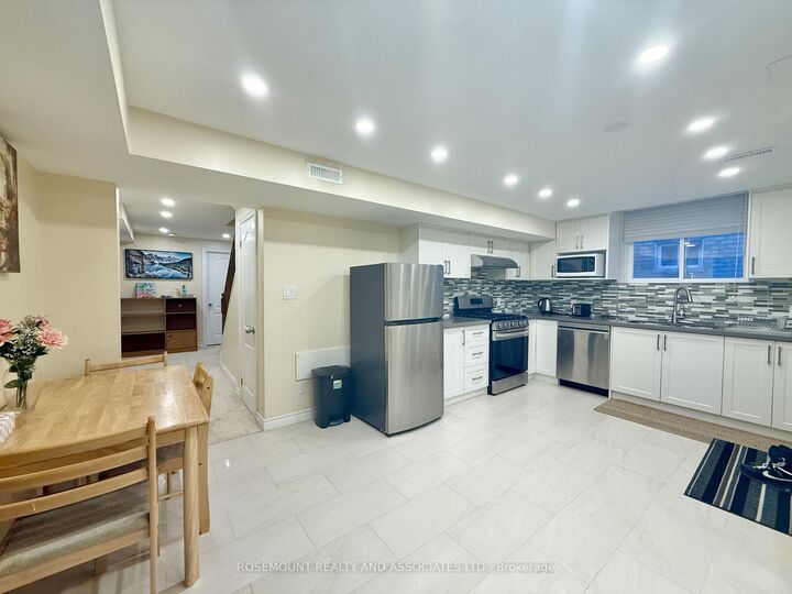 Property Photo:  4 Hania Terrace Bsmt  ON M1C 4Z9 