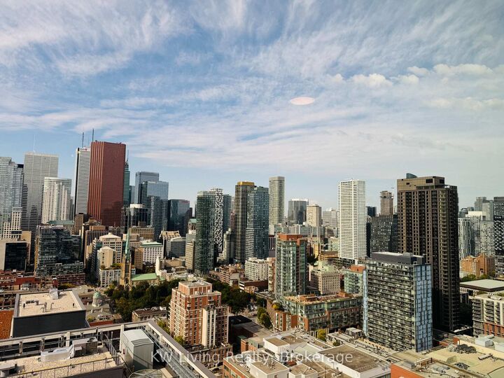 Property Photo:  180 Front Street 4011  ON M5A 0A9 