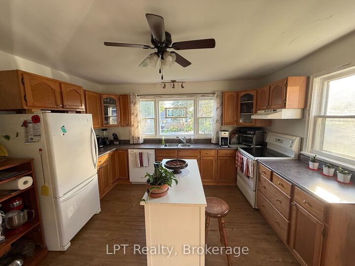 Property Photo: 22 Third Street N ON K0K 2T0
