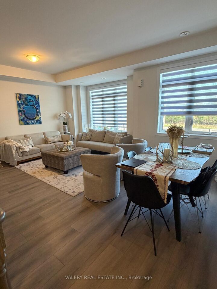 Property Photo:  517 Dundas Street E  ON L6H 3P6 