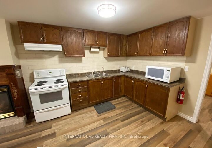 Property Photo:  14 McGibbon Boulevard Bsmt  ON K9V 6G3 