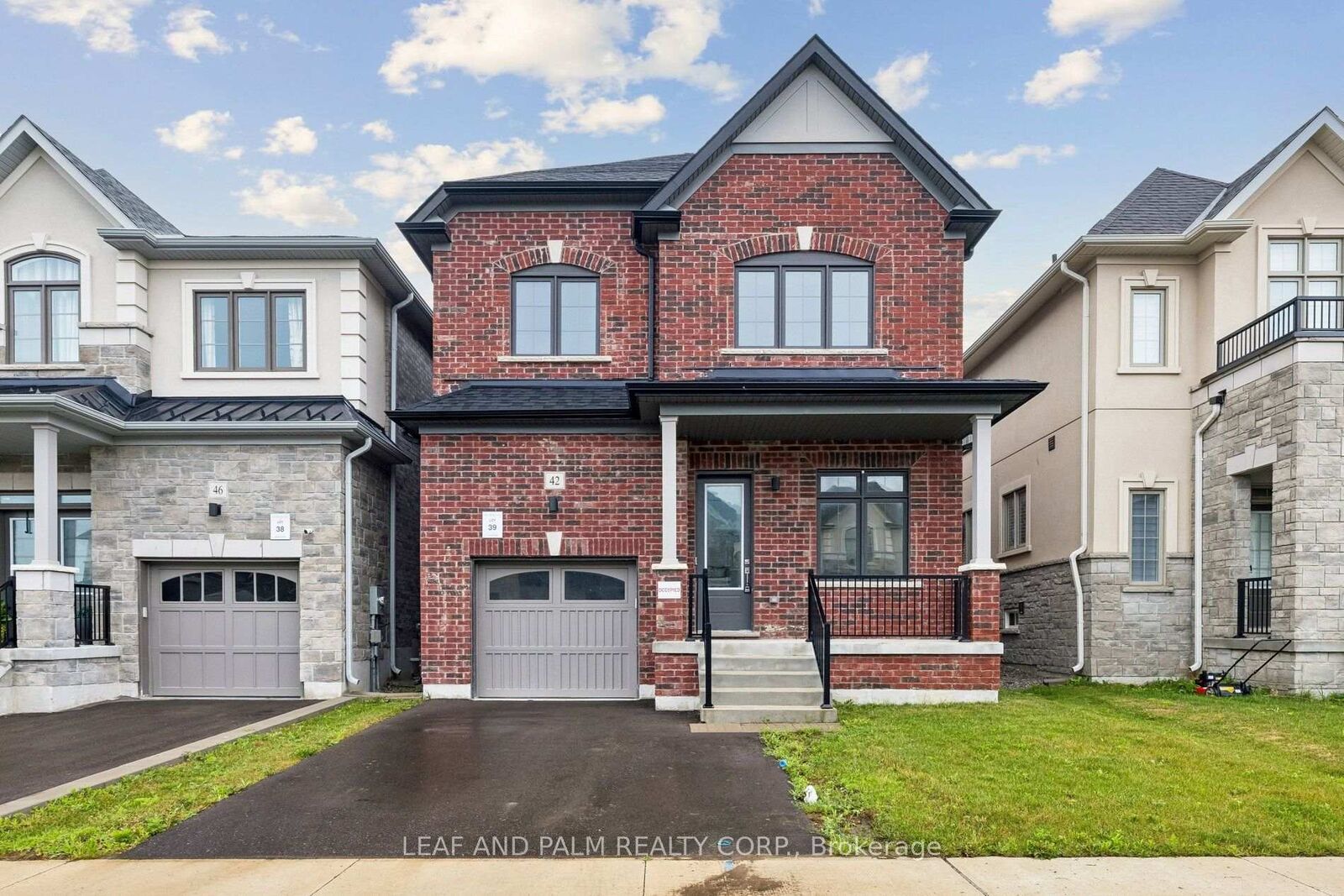 Property Photo: 42 Northrop Avenue ON L1B 0W7