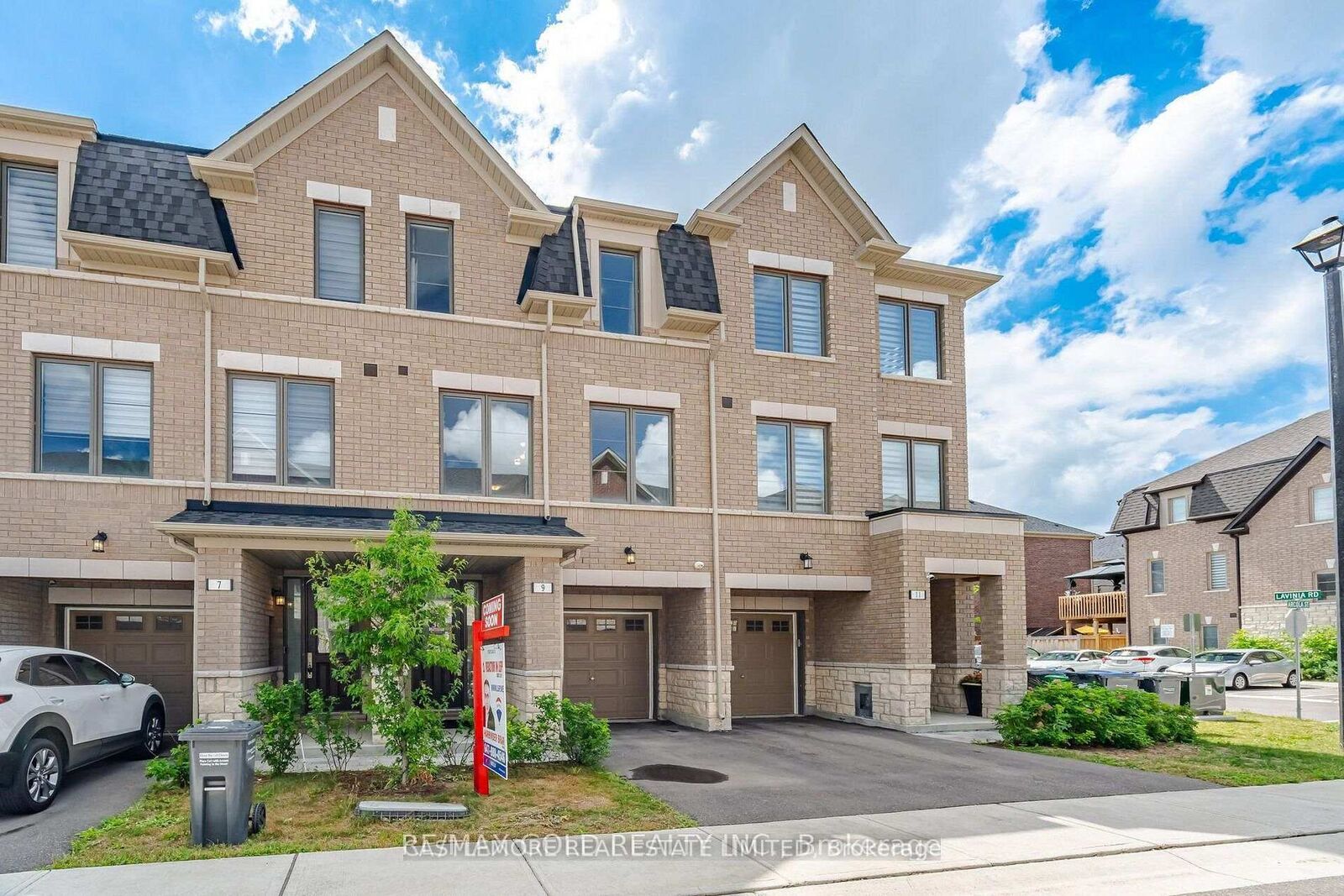 Property Photo: 7 Arcola Street ON L6P 4N6
