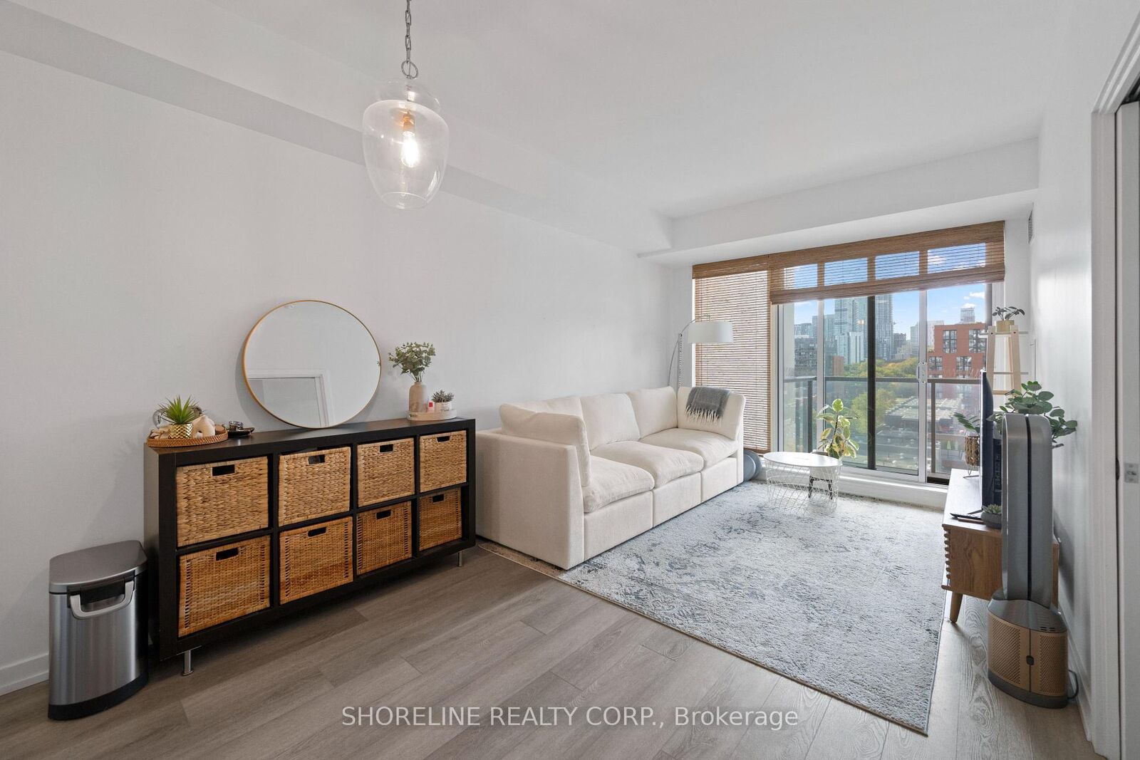 Property Photo: 260 Sackville Street 714 ON M5A 0B3