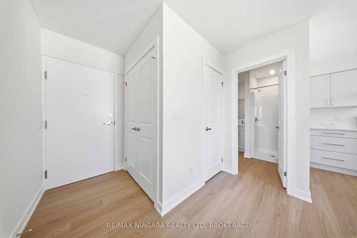 Property Photo:  140 Church Street 102  ON L2R 3E4 