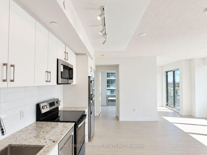 Property Photo:  4010 Eglinton Avenue W 1108  ON M9A 0G5 