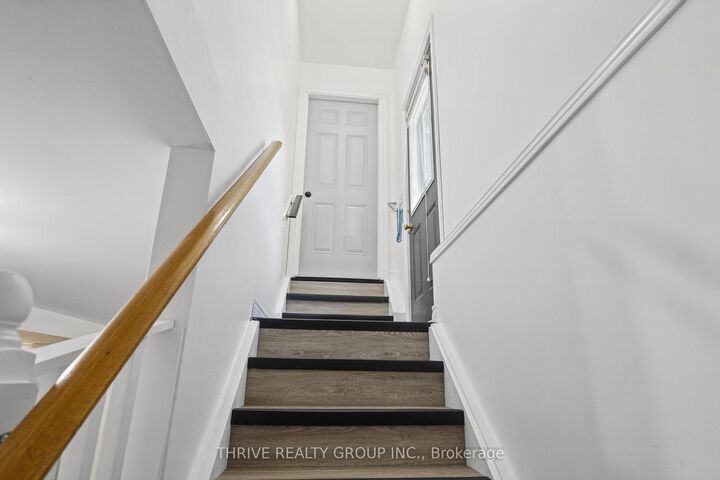 Property Photo:  9 Sanders Court Lower  ON N5P 4J9 