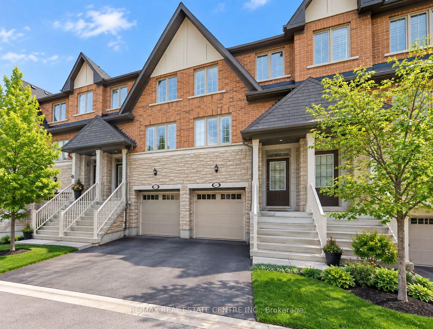 Property Photo:  1413 Granrock Crescent  ON L5V 0E1 