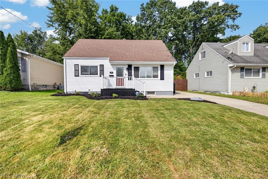 Property Photo:  558 Alaho Street  OH 44305 