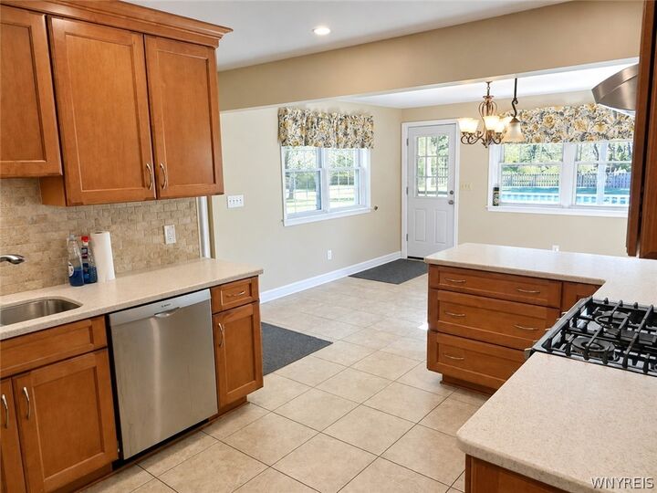 Property Photo:  3643 Center Lane Drive  NY 14075 