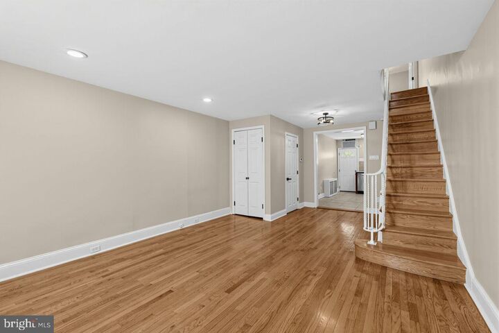 Property Photo: 2405 S Warnock Street PA 19148