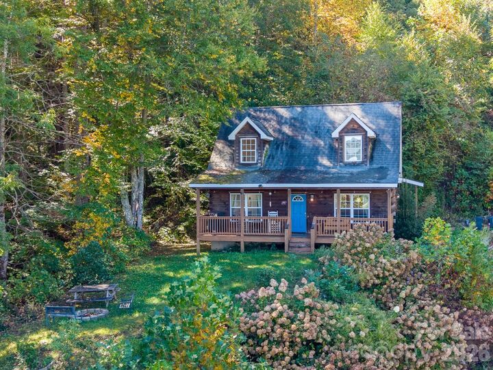 Property Photo:  185 Paseos Drive  NC 28723 