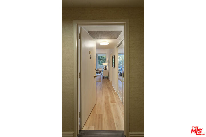 Property Photo: 4455 Los Feliz Blvd, Unit 204 CA 90027
