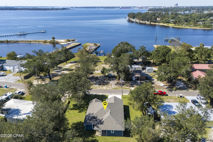 Property Photo: 308 Blackshear Drive FL 32404