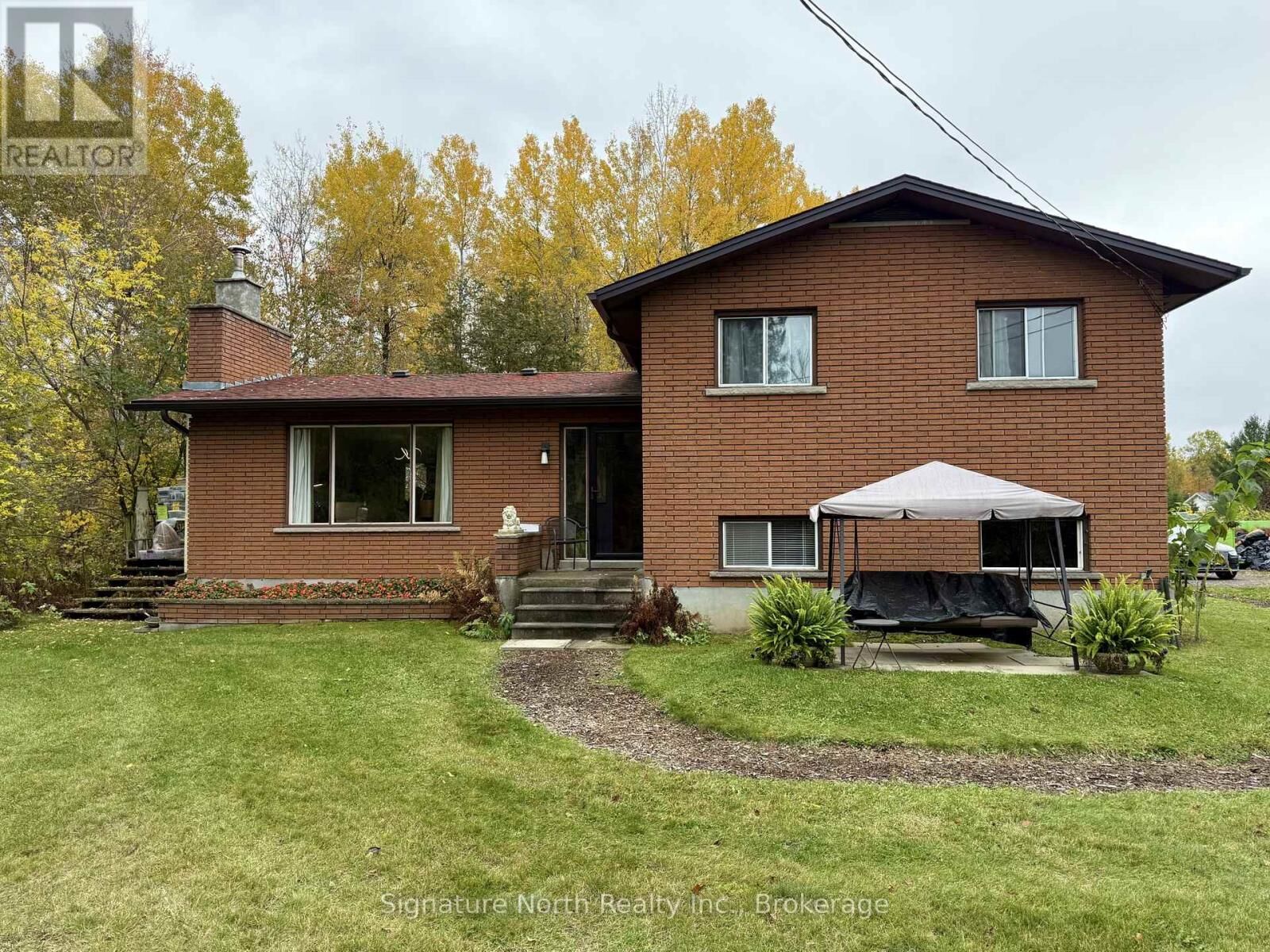 Property Photo:  1027 Riverdale Road  ON P7J 1N3 