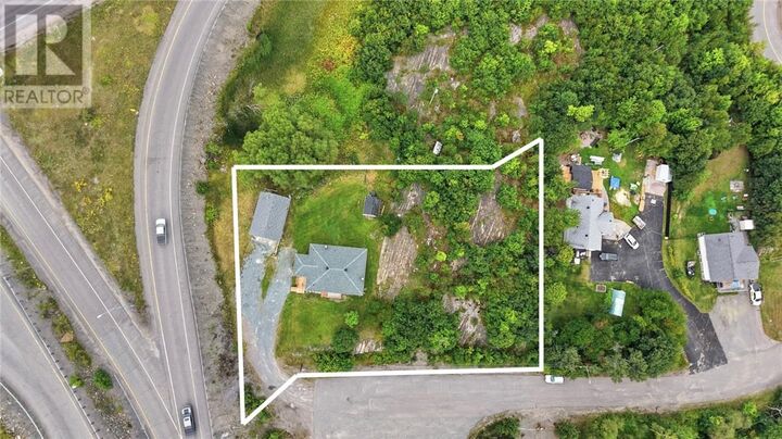 Property Photo:  906 Goodview Road  ON P3G 1B5 