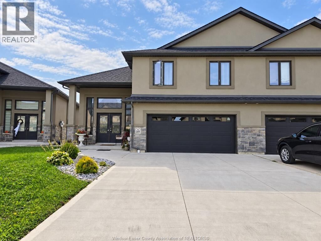 Property Photo: 149 Lane Street Lower ON M8M 0B1