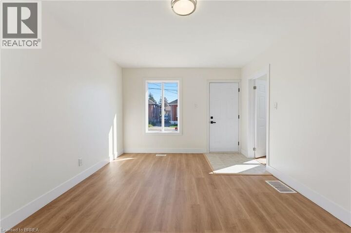 Property Photo:  48 Maitland Street  ON N3S 6L1 