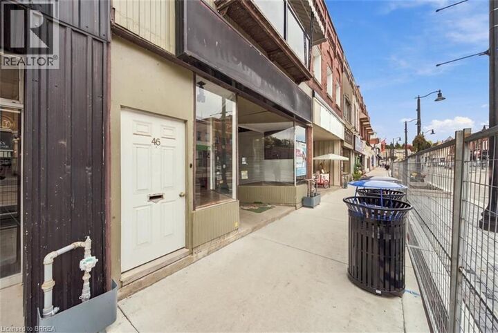Property Photo:  46 Grand River Street North  ON N3L 2M2 