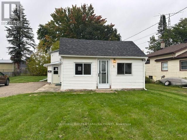 Property Photo: 55 Alice Street ON K7A 2W5