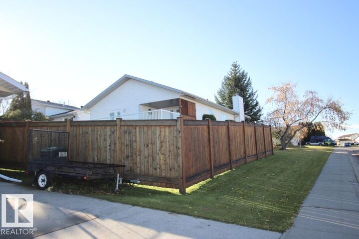 Property Photo: 4022 53 Avenue AB T9M 1P3