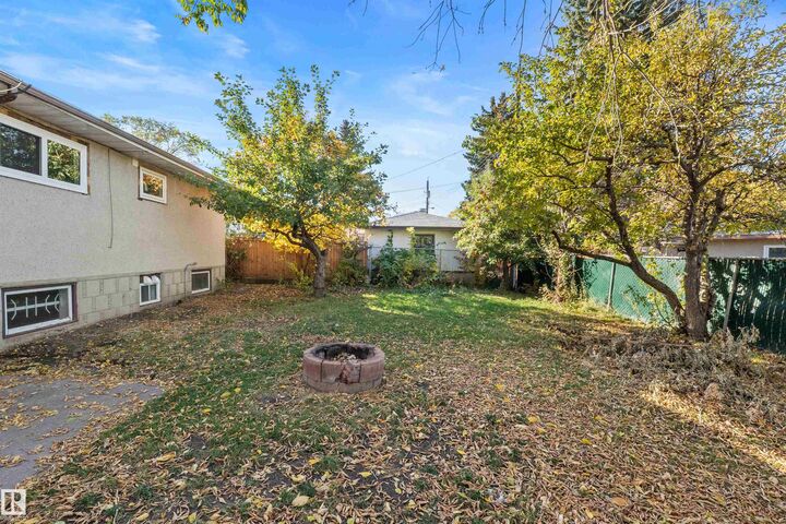 Property Photo:  10428 64 Avenue NW  AB T6H 1S7 