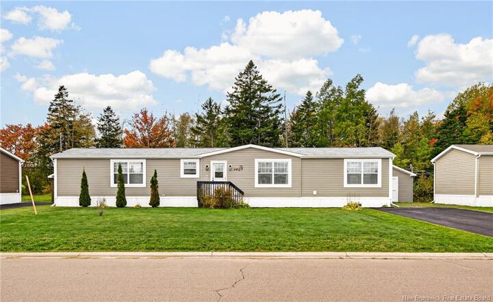 Property Photo:  231 Bonaventure Street  NB E4P 0G9 