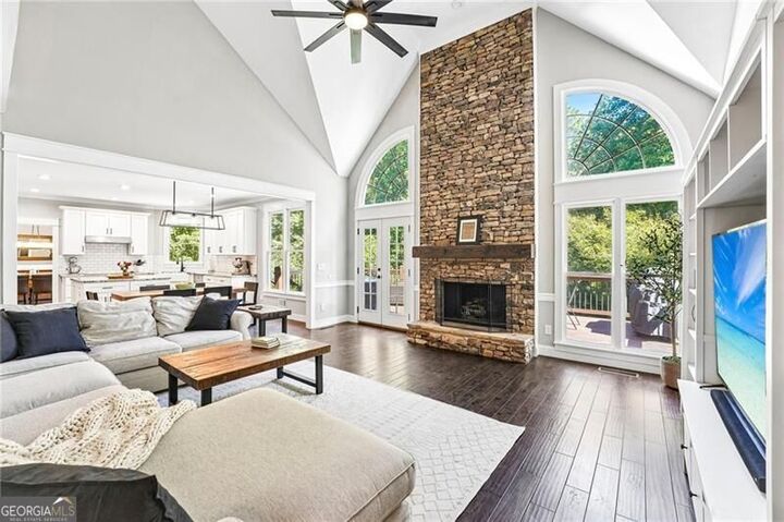 Property Photo:  5345 Devonshire Way  GA 30040 