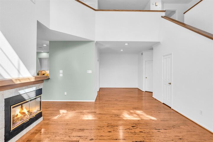 Property Photo:  75 E Lakeridge Drive  TX 77381 