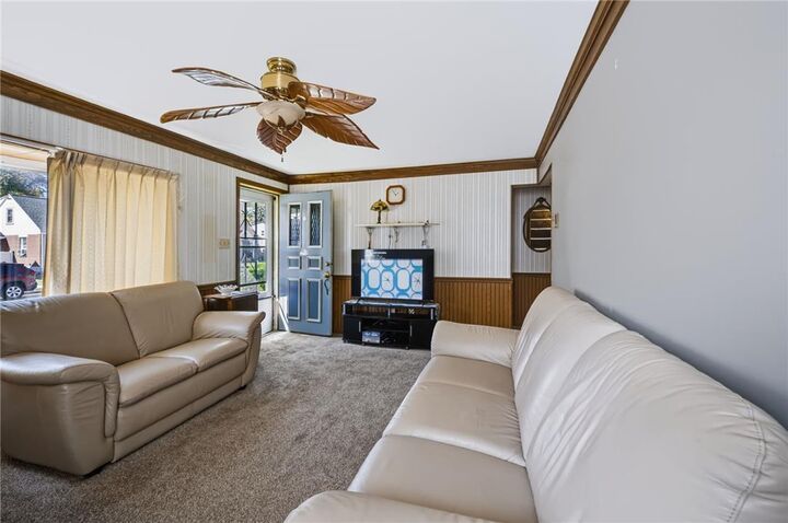 Property Photo:  1219 Ulster Street  PA 18109 