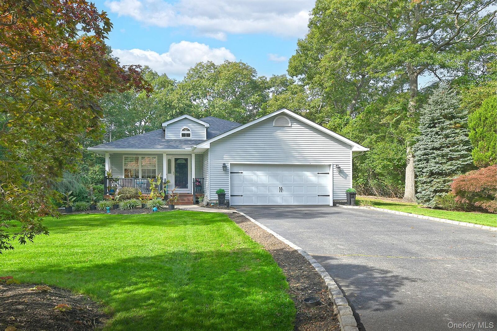 Property Photo: 81 C Robinson Avenue NY 11763