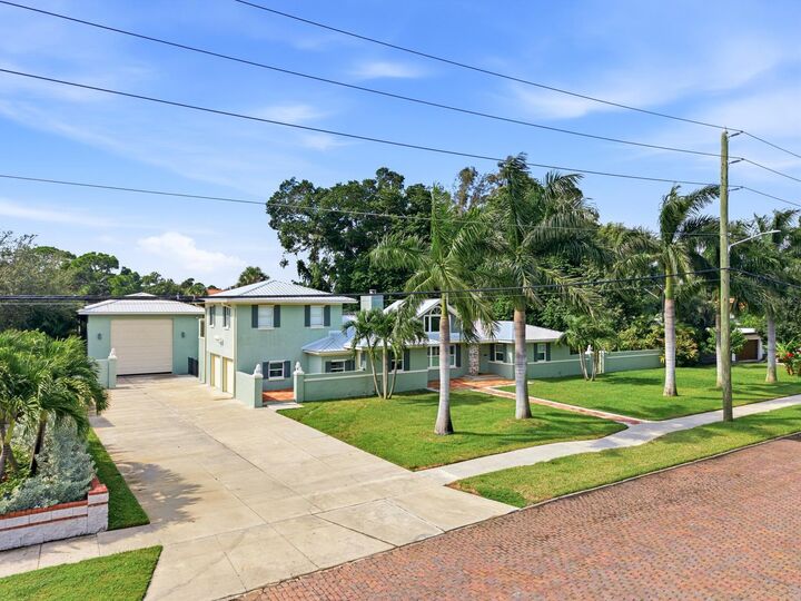 Property Photo:  6930 Bougainvilla Avenue S  FL 33707 