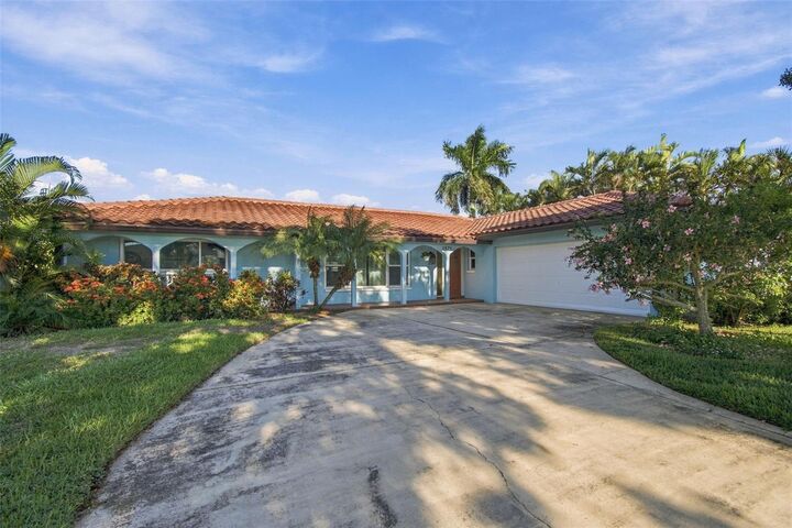 Property Photo:  11975 7th Street E  FL 33706 