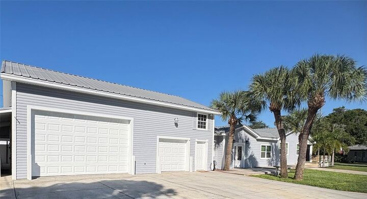 Property Photo:  6570 67th Avenue N  FL 33781 
