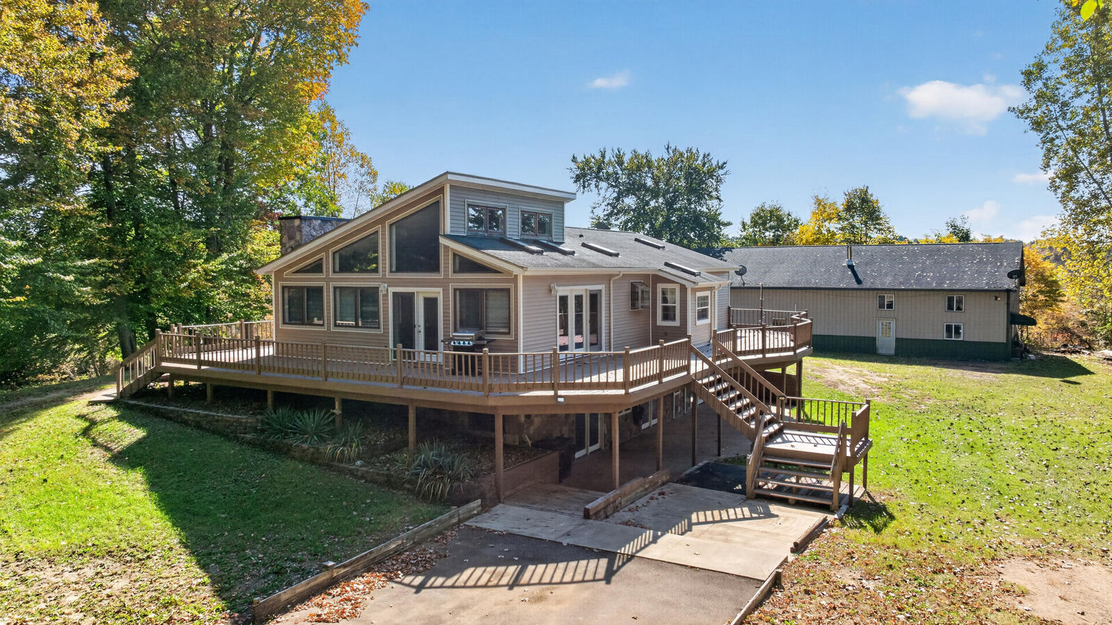 Property Photo:  1888 Fox Road  MI 49201 