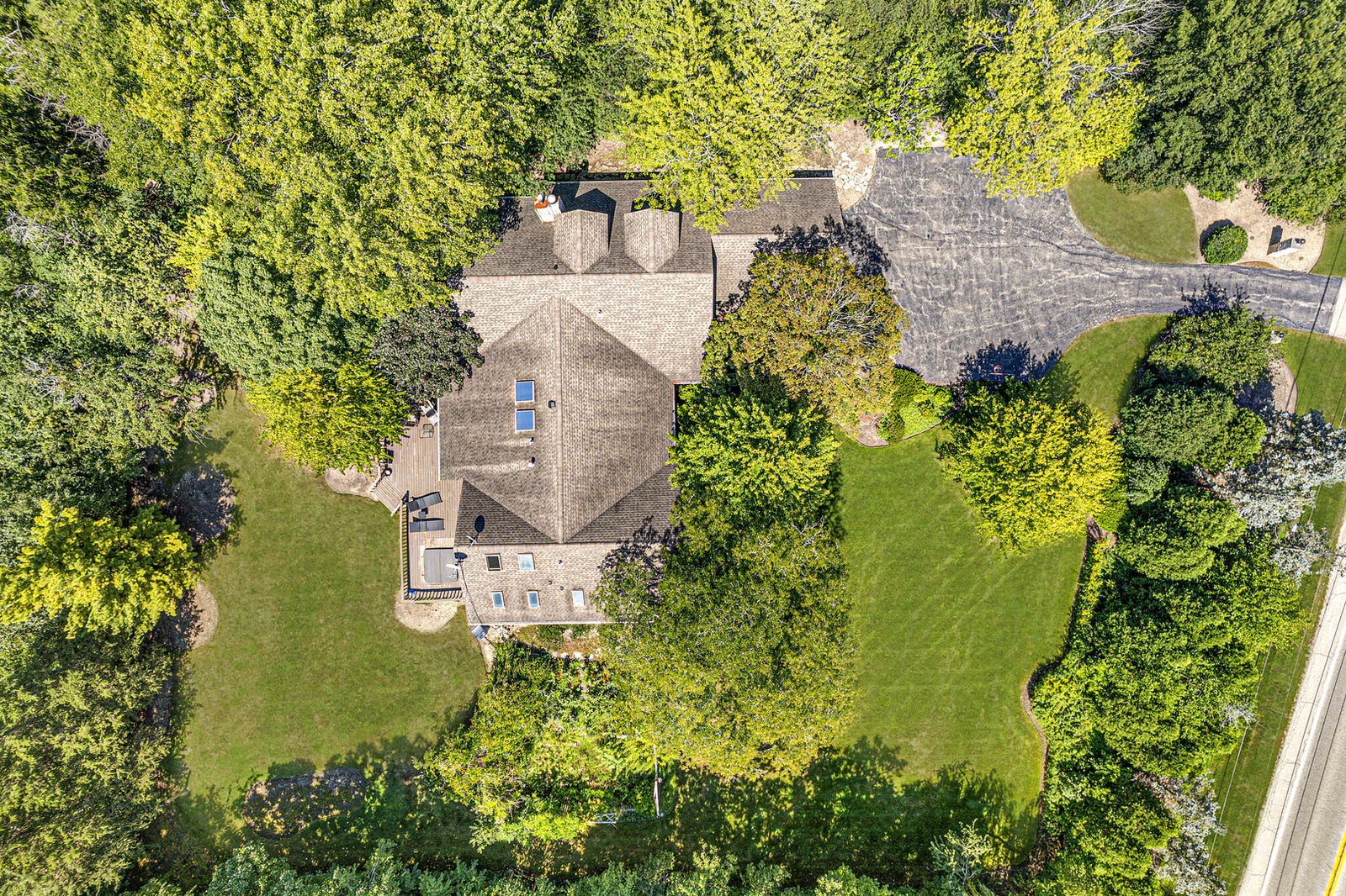 Property Photo:  1543 N Saint Marys Road  IL 60048 