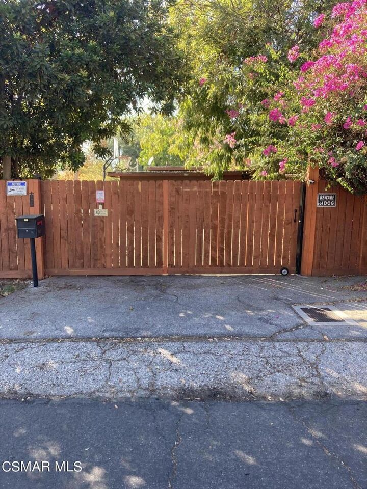 Property Photo:  7927 Paso Robles Avenue  CA 91406 