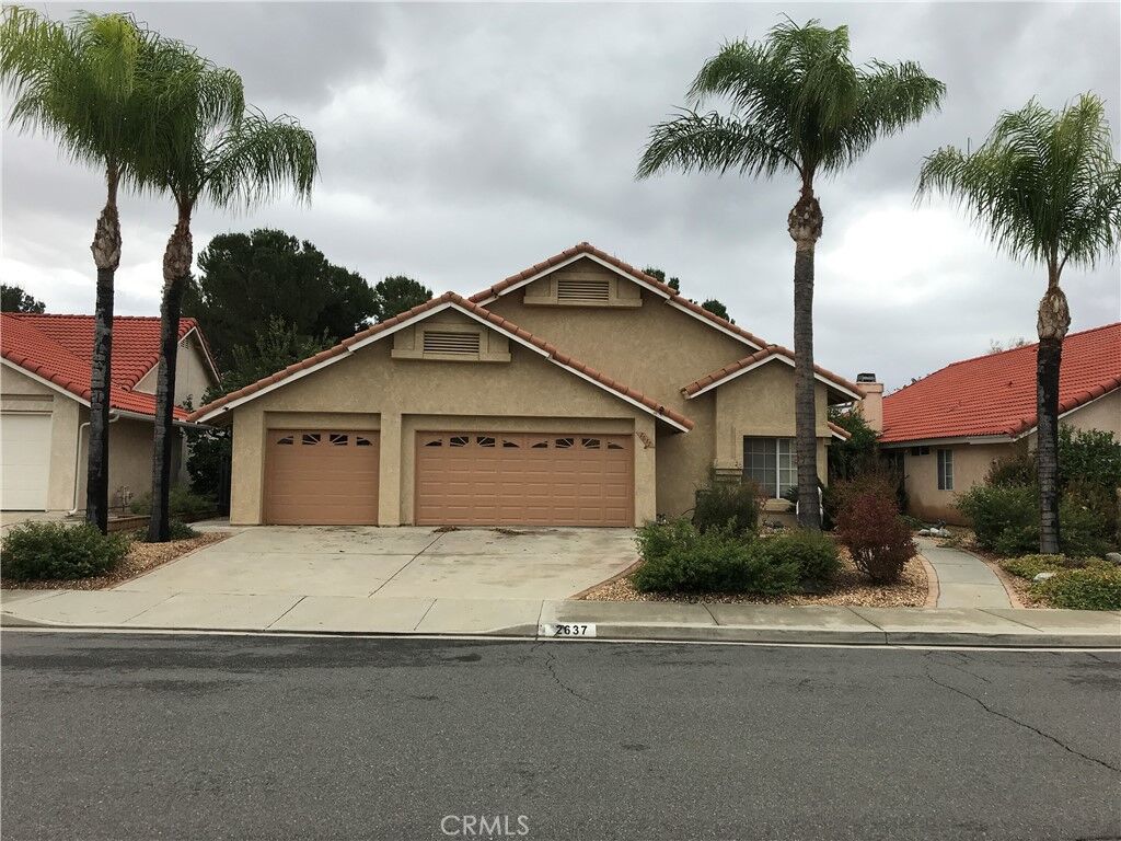 Property Photo:  2637 Banyan Tree Lane  CA 92545 