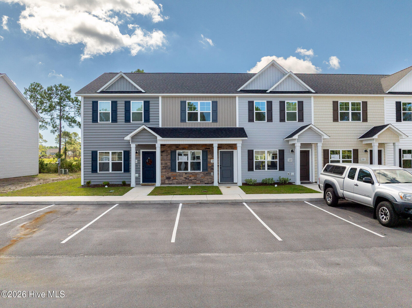 Property Photo:  727 Cross Bridge Way  NC 28460 