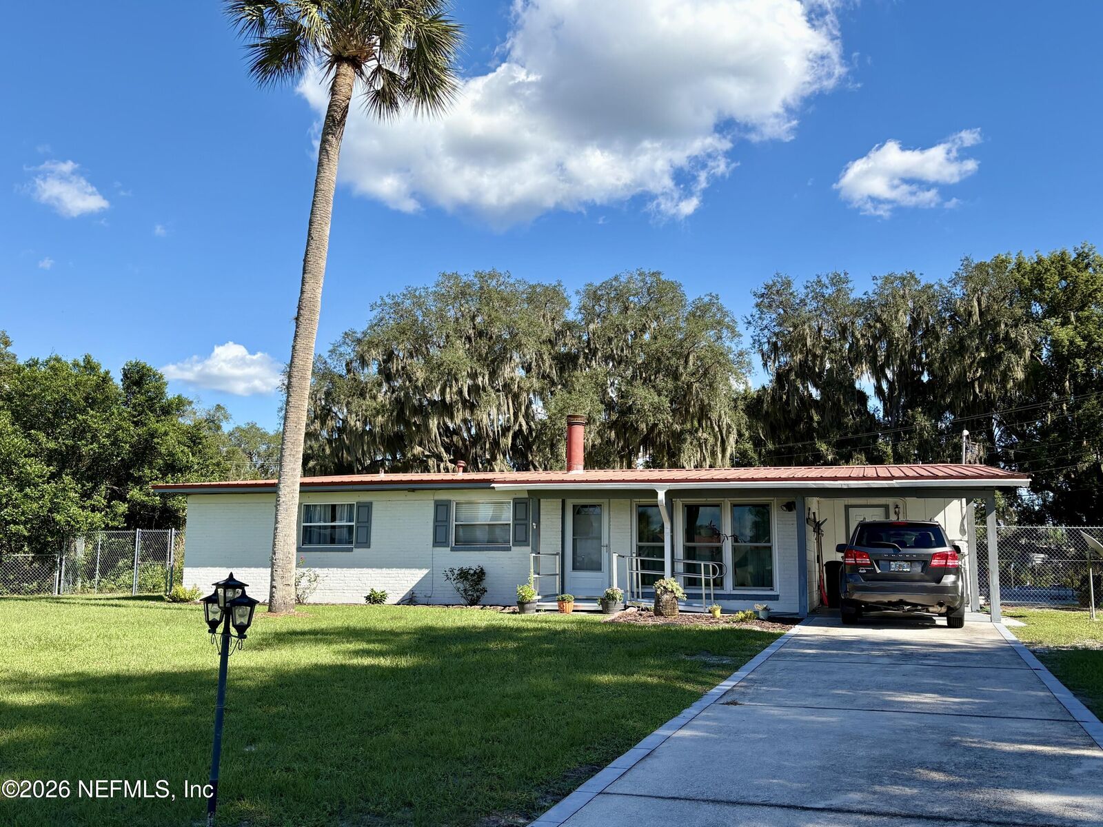 Property Photo: 166 River Drive FL 32131
