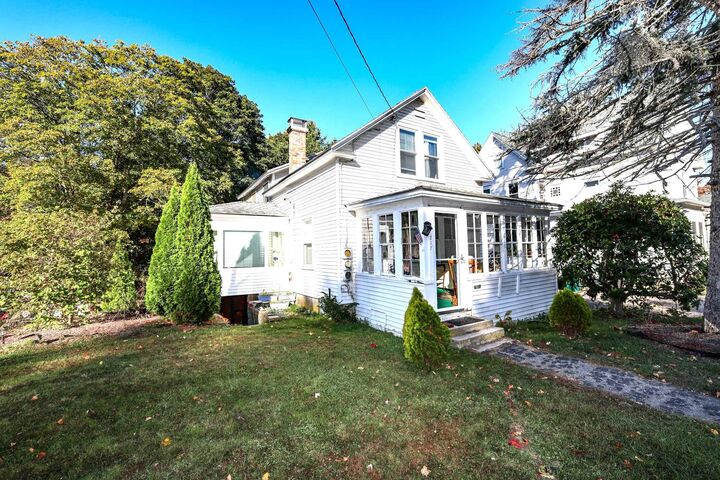 Property Photo: 217 South Street NH 03055